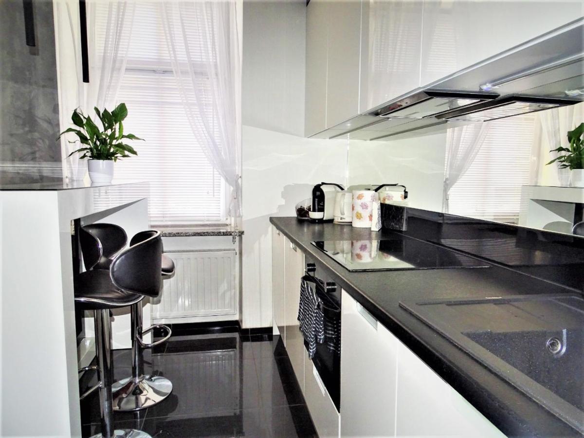 Apartament Cieplicka Apartment Jelenia Gora Luaran gambar